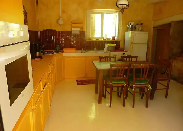 Dom wakacyjny Maison Charmante A Avec Vue Sur Jardin Les Junies